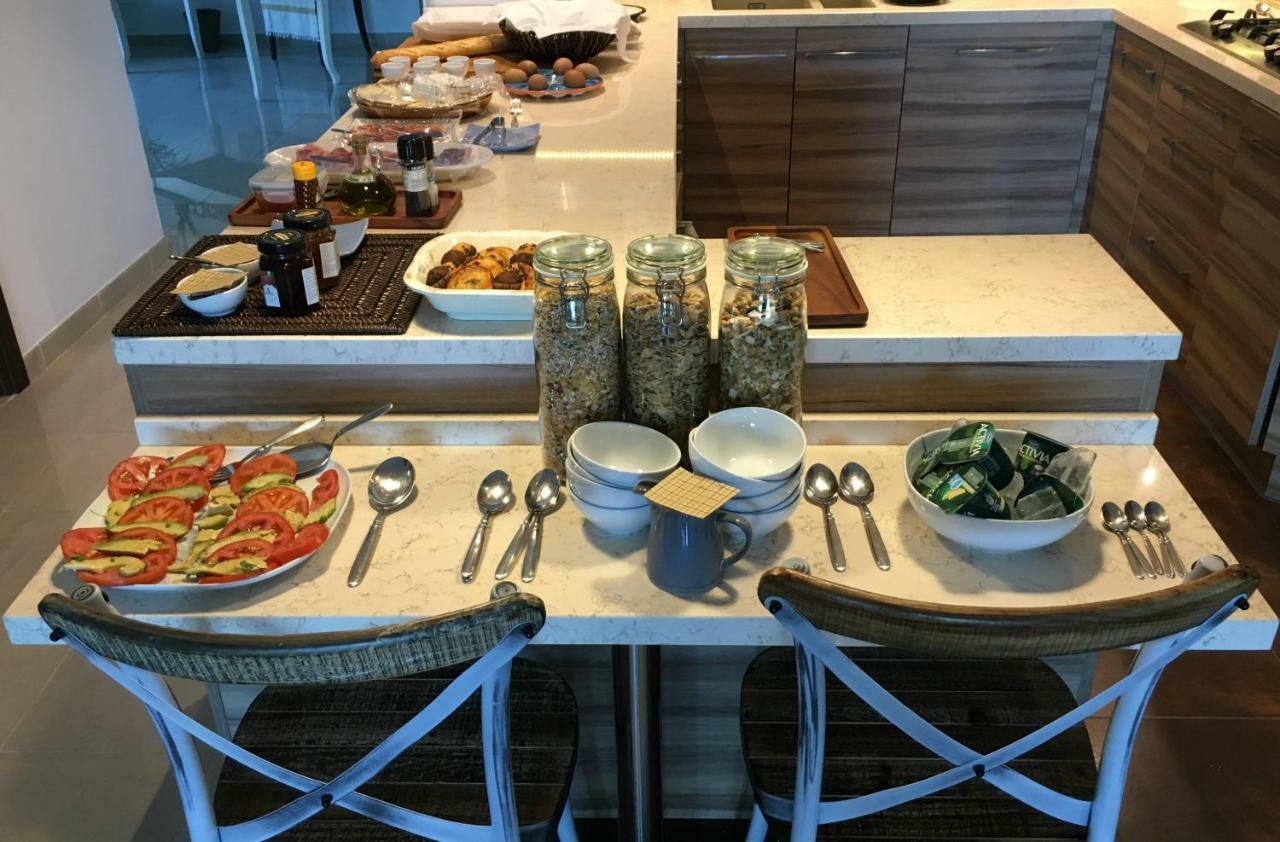 Acomodação com café da manhã  Breeze Boutique Guest Rooms, 4*